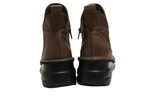 【TODAY's 7058 グレー】幅広4EサイドジップV字カッティングショートブーツ